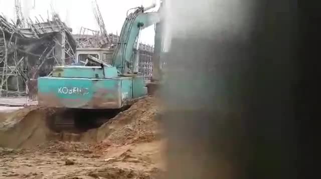 Clip: Cận cảnh hiện trường vụ sập giàn giáo làm 3 người chết