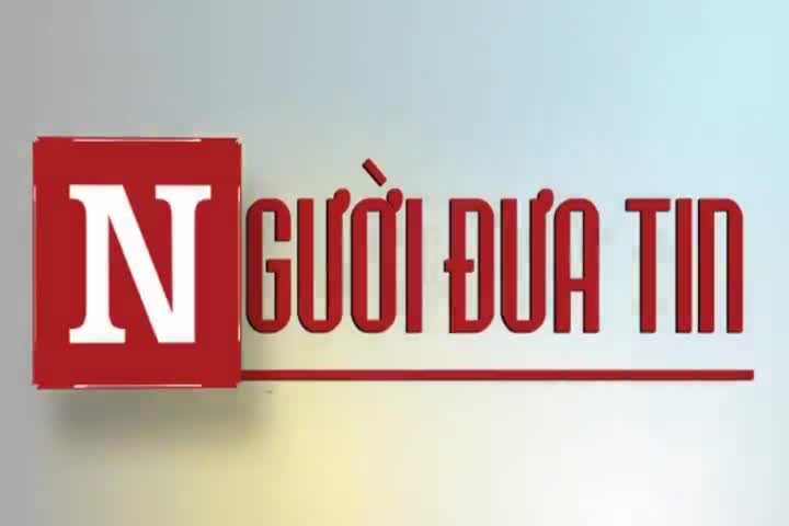 Nghẹt thở giải cứu tài xế mắc kẹt trong cabin