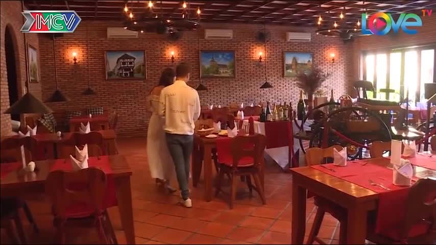 Vợ Đăng Khôi khóc nức nở vì clip chồng làm tặng