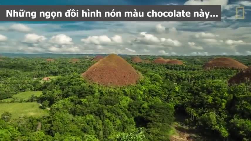 Chiêm ngưỡng những ngọn đồi chocolate dày đặc tại Philippines