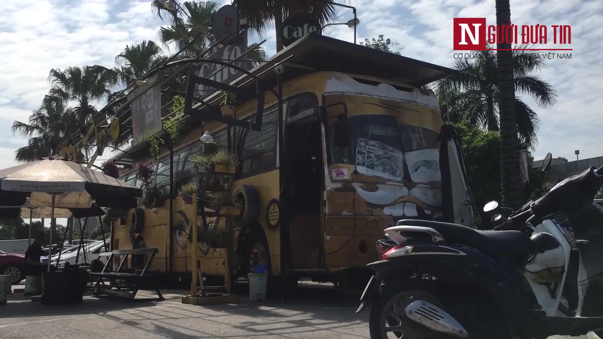 Độc đáo quán cafe từ vật liệu tái chế