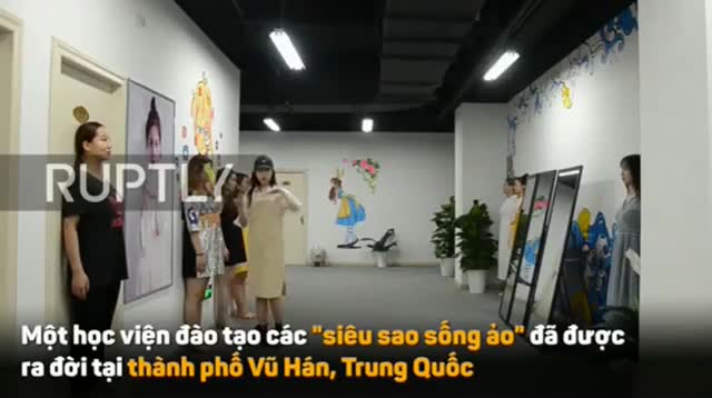 Học viện chuyên đào tạo ngôi sao sống ảo bằng smartphone