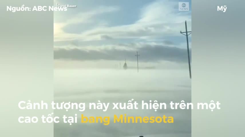 Sương mù giày đặc phủ kín mặt đường, chạy xe như lướt trên mây