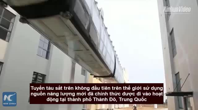 Cận cảnh đoàn tàu trong suốt của Trung Quốc