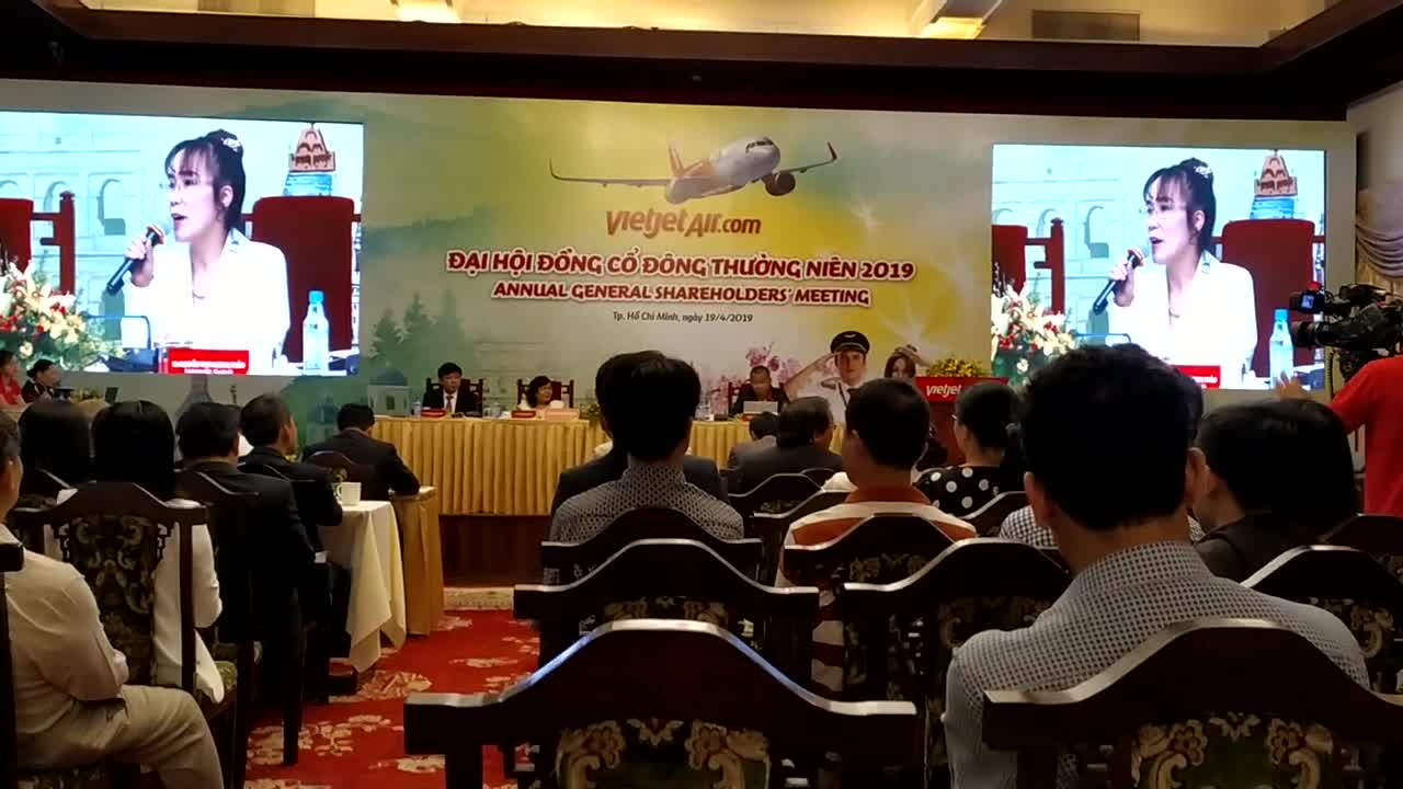 Đại hội cổ đông Vietjet Air VJC phần 8