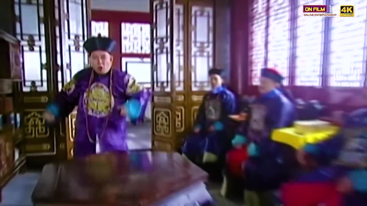 Đa Long (Sách Ngạch Đồ) và Vi Tiểu Bảo tịch thu gia sản của Ngao Bái
