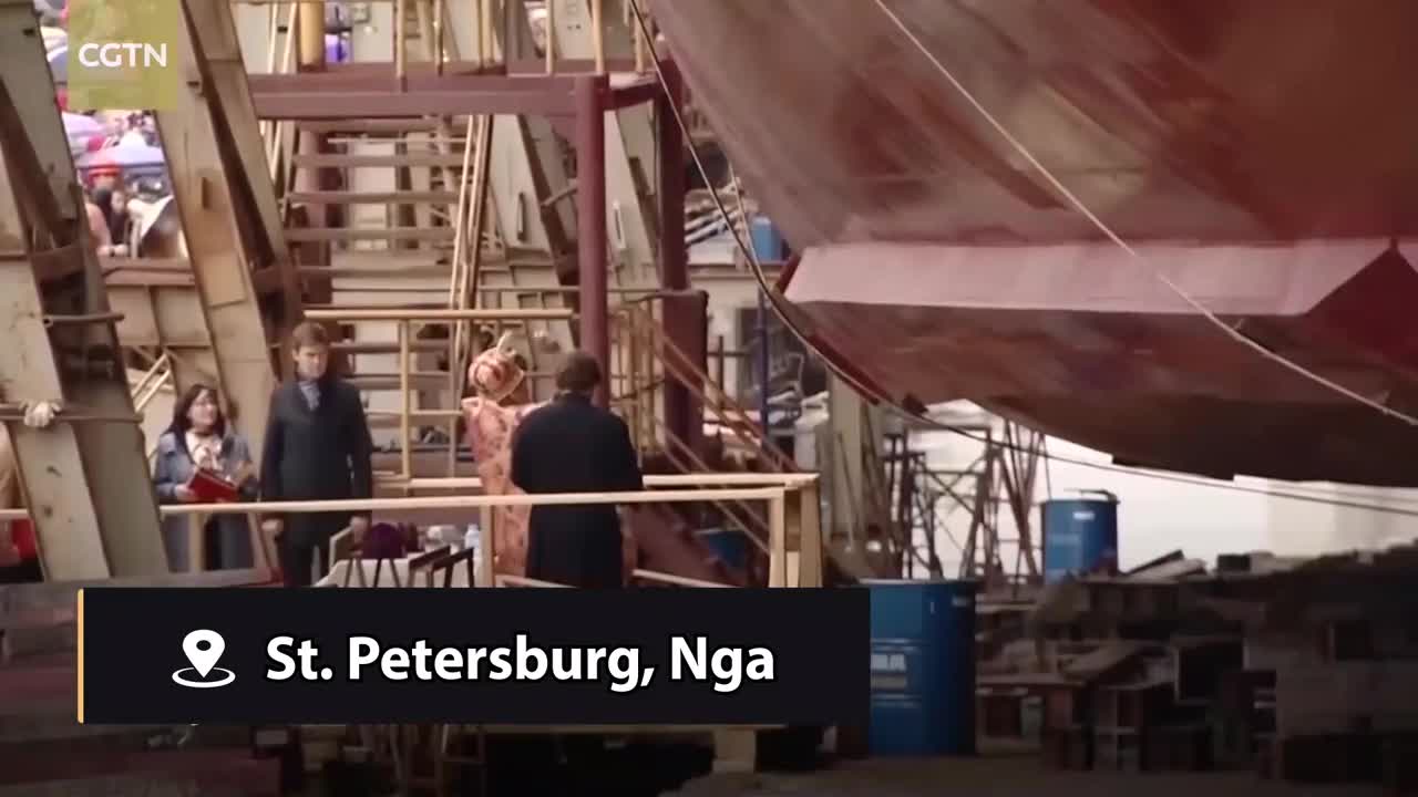 Nga hạ thủy tàu phá băng nguyên tử trọng tải 33.540 tấn