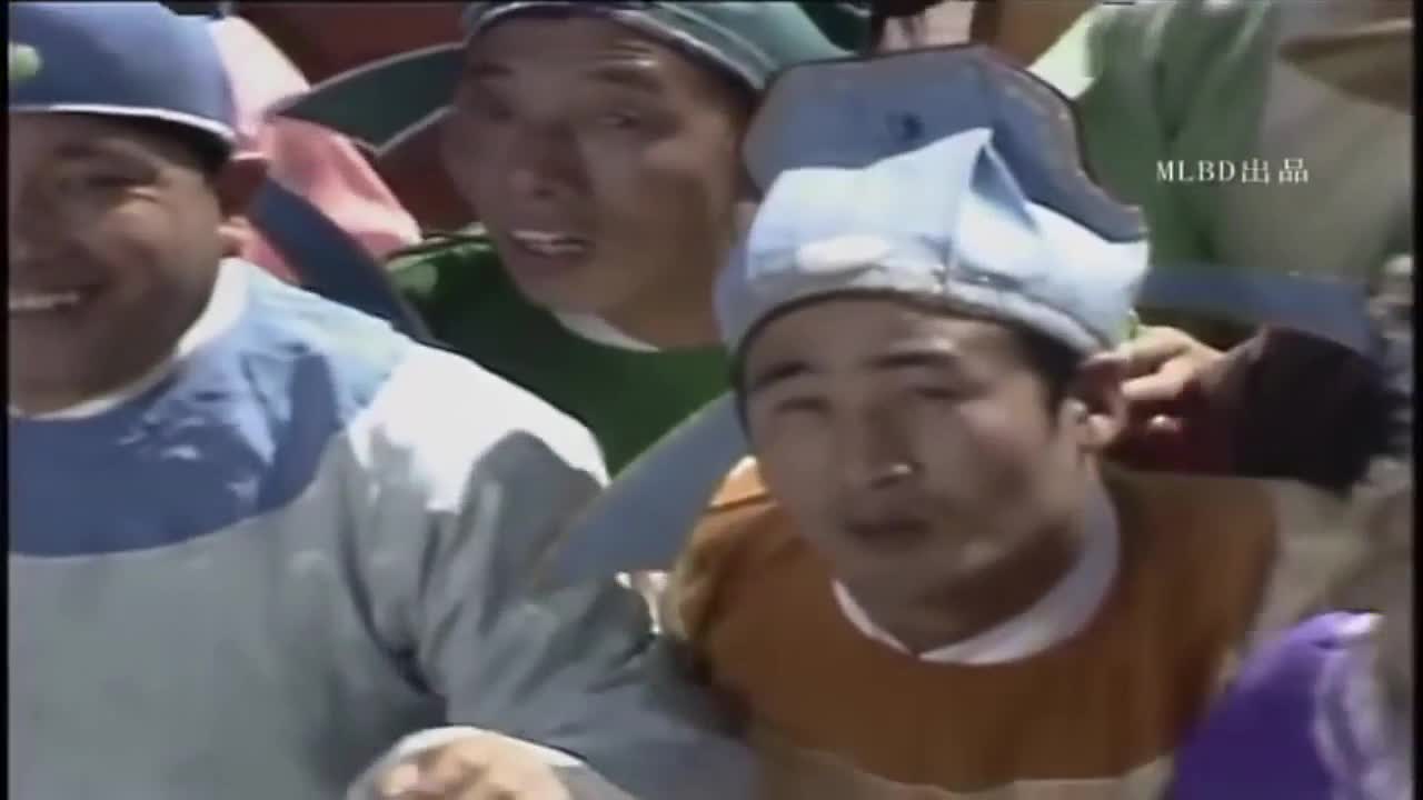 Quan Âm Bồ Tát được nghe kể lại về thân thế Đường Tăng chuyển kiếp