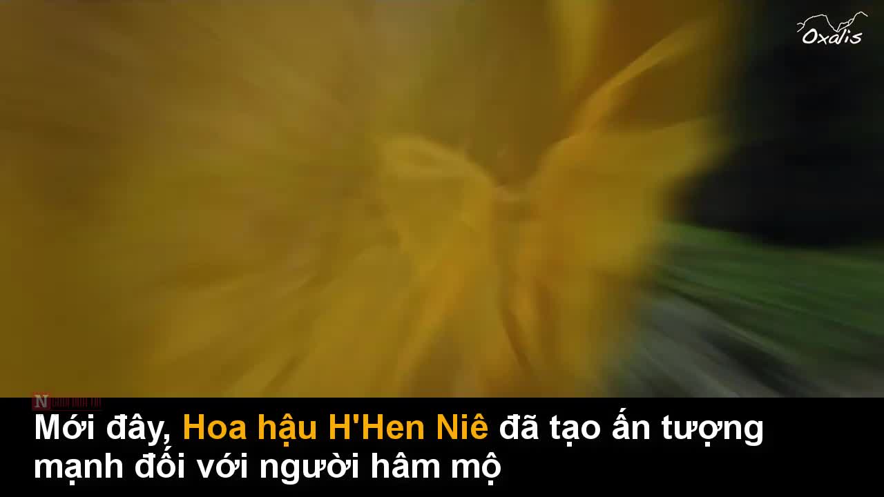 H'Hen Niê khoe vũ điệu mê hồn trong hang Sơn Đoòng