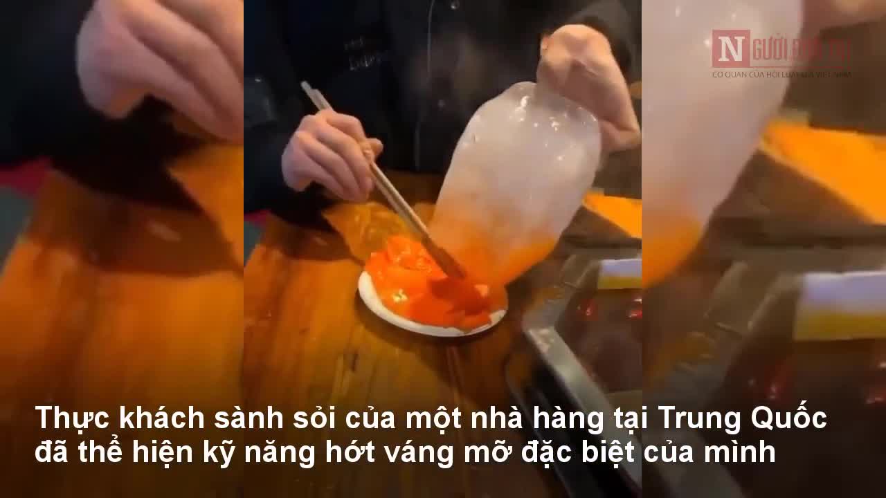 Tuyệt chiêu vớt sạch váng mỡ béo trong nồi lẩu