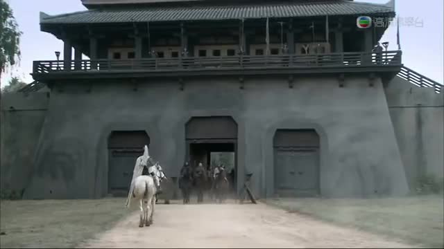 Lã Bố bắn kích Viên môn.