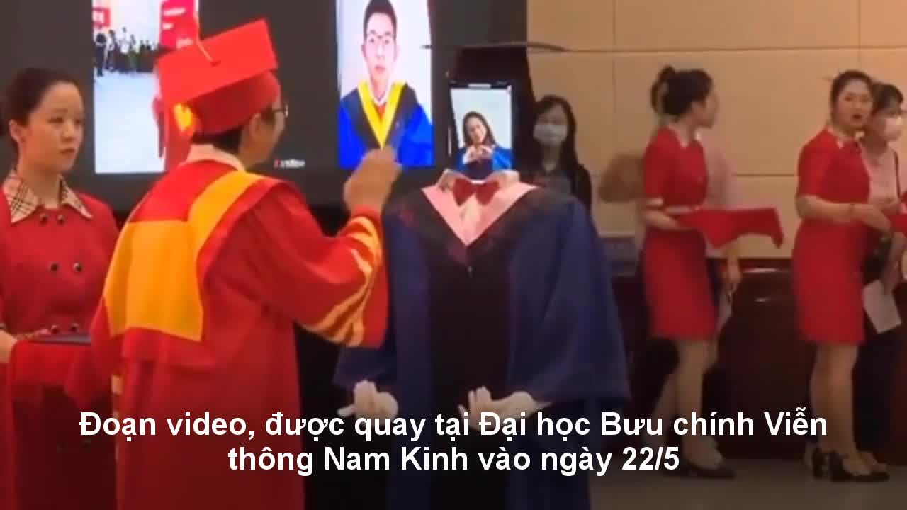 Đại học Trung Quốc dùng robot thay thế sinh viên giữa đại dịch Covid-19