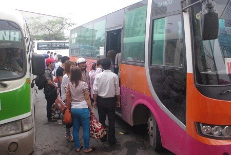 Xã hội - 1001 chiêu “cướp khách” của lái xe