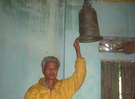 X&atilde; hội - Sự thực ng&ocirc;i ch&ugrave;a xứ Mường khiến h&agrave;ng chục người bị đi&ecirc;n (H&igrave;nh 2).