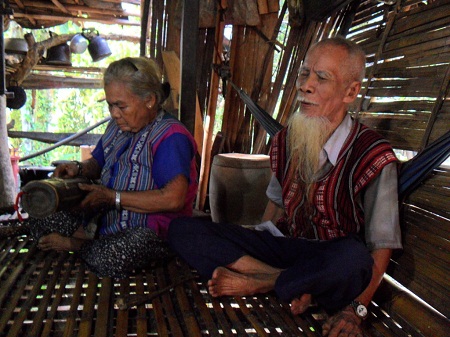 Xã hội - Huyền thoại về người già làng hai lần được phong tặng anh hùng