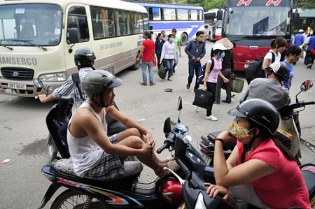 Pháp luật - Hành trình gian nan của đại gia “săn” thiếu nữ lỡ thì sinh quý tử (Hình 2).