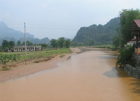 Xã hội - Đi tìm kho báu trên dòng sông vàng