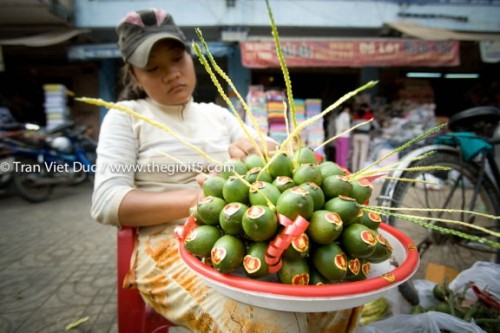 Xã hội - Đi chợ trầu cau mùa cưới (Hình 2).