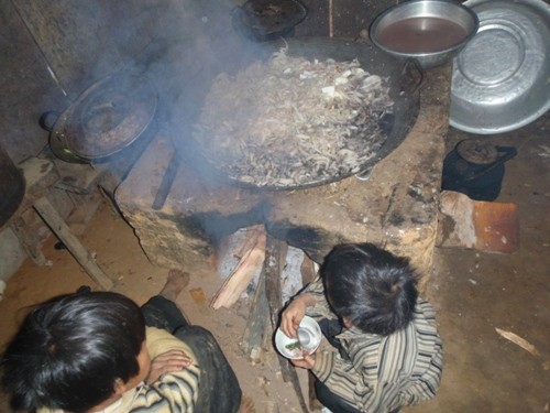 Nhịp sống - 'Mong Nhà nước làm cho cái đường để đỡ khổ' (Hình 18).