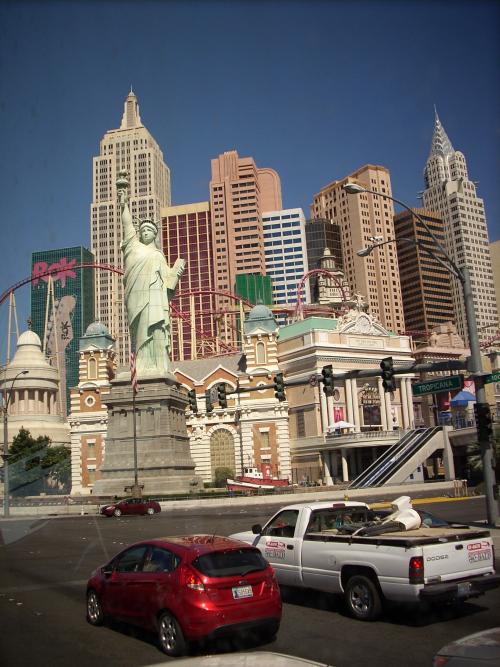 Xã hội - Nước Mỹ từ Đông sang Tây: Las Vegas - “N trong 1”