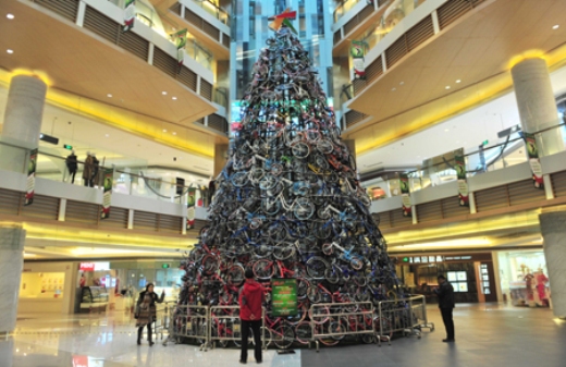 Xã hội - Cây thông Noel lung linh khắp thế giới (Hình 16).