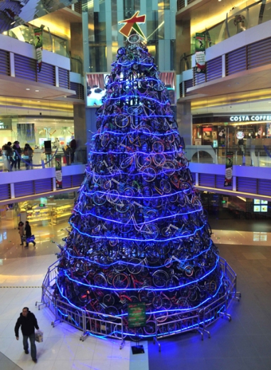 Xã hội - Cây thông Noel lung linh khắp thế giới (Hình 17).