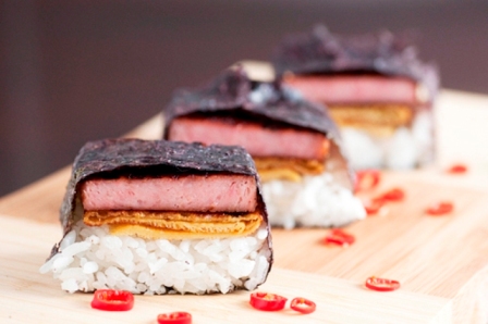 Xã hội - Độc đáo văn hóa ẩm thực Mỹ Nhật từ Spam Musubi (Hình 10).