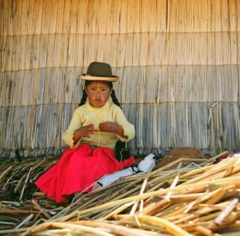 Xã hội - Cách sống kỳ lạ ở làng nổi hồ Titicaca (Hình 6).