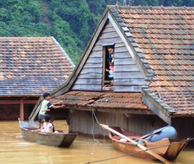 Nhịp sống - Quảng Bình ngập trong lũ, 4 người chết và mất tích (Hình 5).