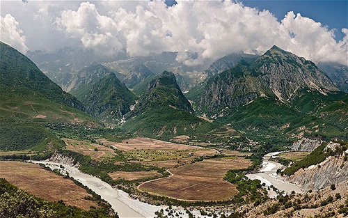 Xã hội - Những điểm du lịch mạo hiểm nhất thế giới (Hình 11).