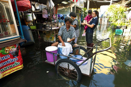 Nhịp sống - Nước đang dần rút ở Bangkok (Hình 5).