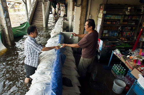 Nhịp sống - Nước đang dần rút ở Bangkok (Hình 8).