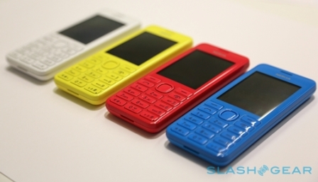 Công nghệ - Điện thoại Facebook của Nokia giá 1,3 triệu đồng (Hình 2).