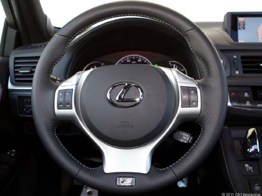 Ô tô-Xe máy - Khám phá Lexus CT 200h phiên bản 2012 (Hình 6).