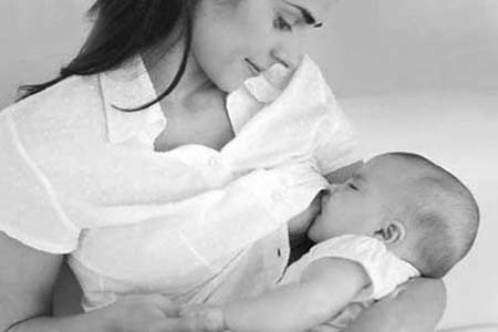 Ph&aacute;p luật - Đau l&ograve;ng những vụ mẹ giết con sau khi sinh v&igrave; trầm cảm