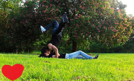 Lạ & Cười - Nụ h&ocirc;n 'độc' như d&acirc;n hiphop (H&igrave;nh 10).