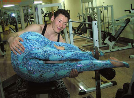 Lạ & Cười - Nhọc nhằn theo đuổi ước mơ nghệ sĩ uốn dẻo (Hình 13).