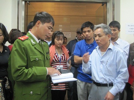 Bất động sản - Cư dân bị chủ tòa Keangnam bắt leo thang bộ (Hình 3).
