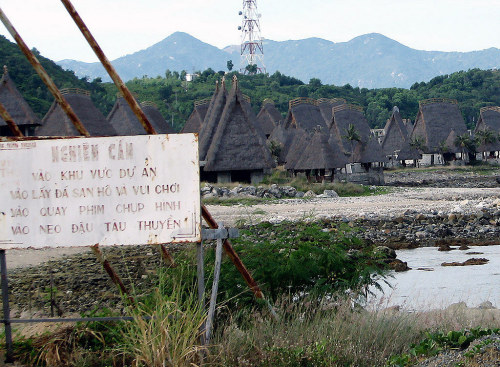 Bất động sản - Ông chủ ở tù, nhà thầu 'liên minh” thâu tóm Rusalka