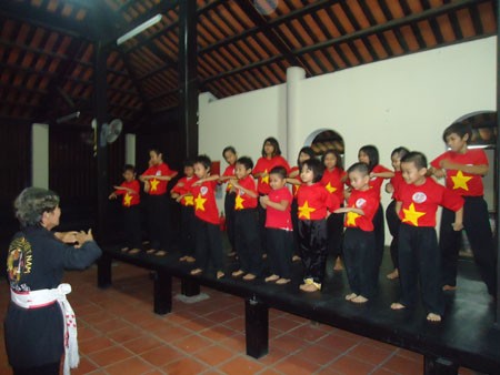 Lạ & Cười - Triết lý sống độc đáo của một nữ võ sư (Hình 2).
