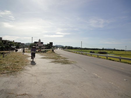 Pháp luật - “Bến không chồng” bên dòng Sông Lam (Hình 2).