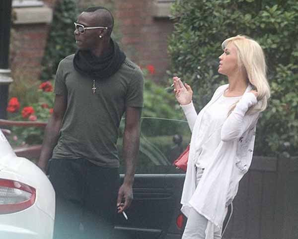 Bóng đá Quốc tế - Balotelli đú đởn học DJ