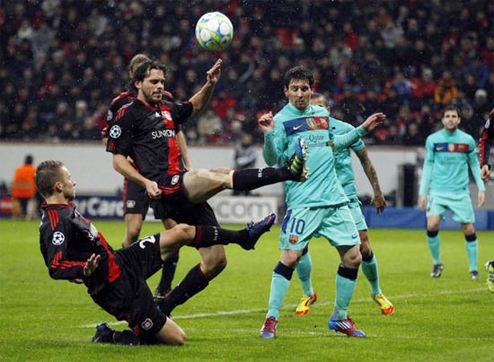 Bóng đá Quốc tế - Leverkusen lục đục tranh giành áo đấu của Messi (Hình 2).