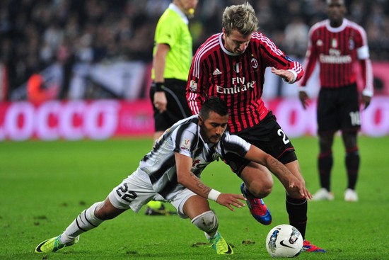 Bóng đá Quốc tế - Juventus (2-2) Milan: Vucinic 'giải cứu' Lão bà!