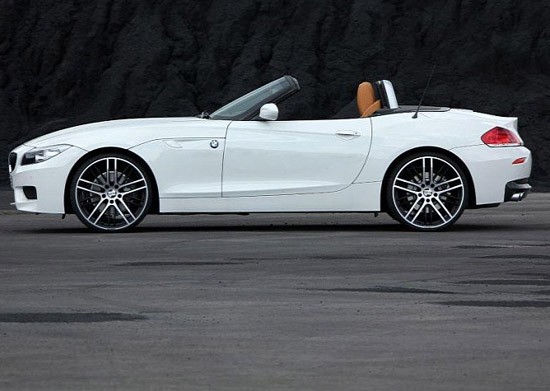 Ô tô-Xe máy - Sau vô lăng “siêu xe độ” BMW Z4 (Hình 3).