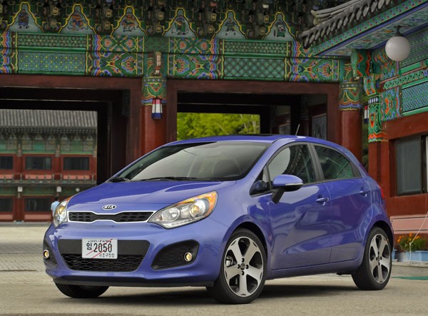 &Ocirc; t&ocirc;-Xe m&aacute;y - Điểm mặt &ldquo;xế hộp&rdquo; si&ecirc;u sạch tại LA Auto Show 2011 (H&igrave;nh 6).