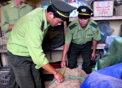 Xã hội - Kiểm điểm hạt phó kiểm lâm đe dọa giết lãnh đạo