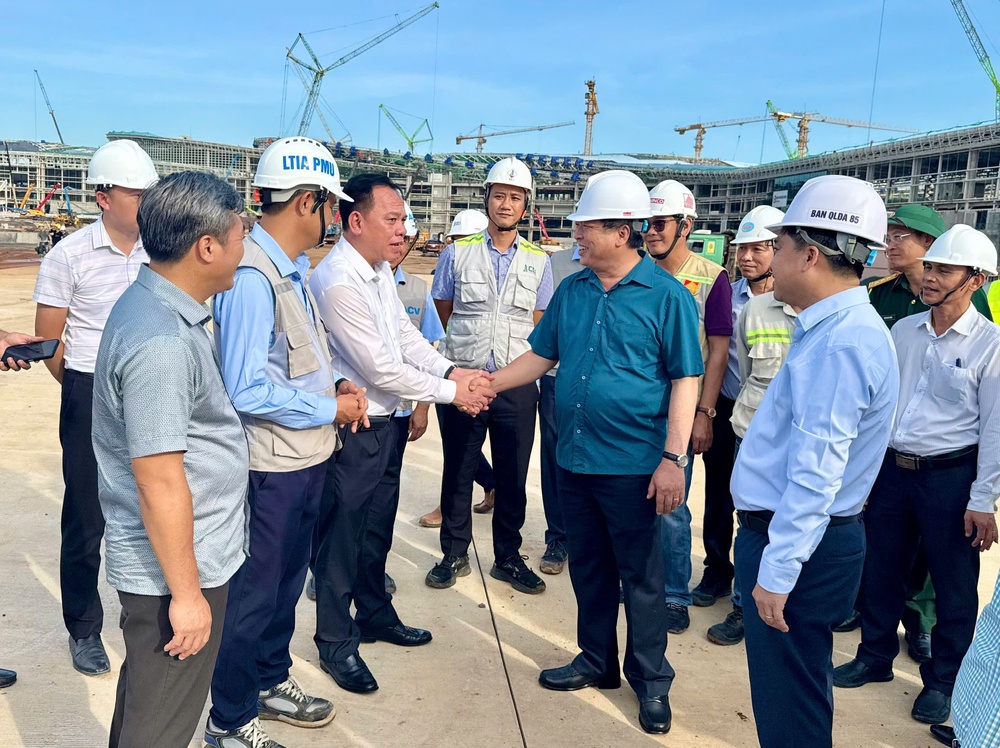 Chủ tịch UBND tỉnh Đồng Nai: Long Thành sẽ là "đòn bẩy chiến lược" trong thu hút FDI- Ảnh 5.