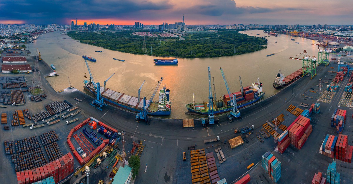 Chuyển đổi số logistics: Giảm chi phí nhưng còn nút thắt pháp lý