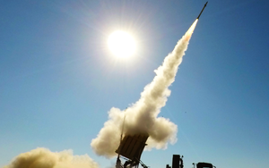 Nước NATO muốn có lá chắn tên lửa “bắt chước” Iron Dome của Israel